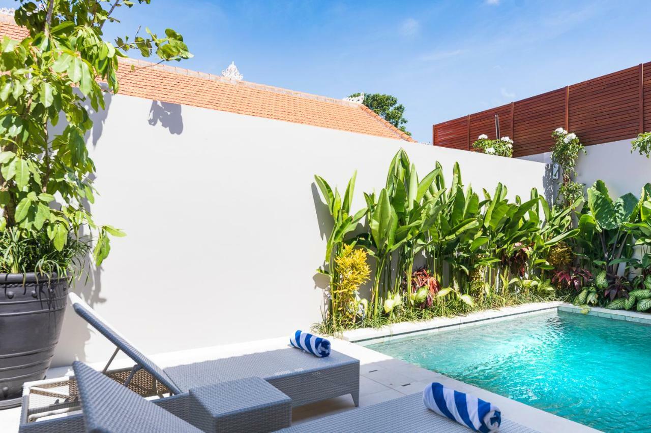 Villa Chikka Seminyak Exteriör bild