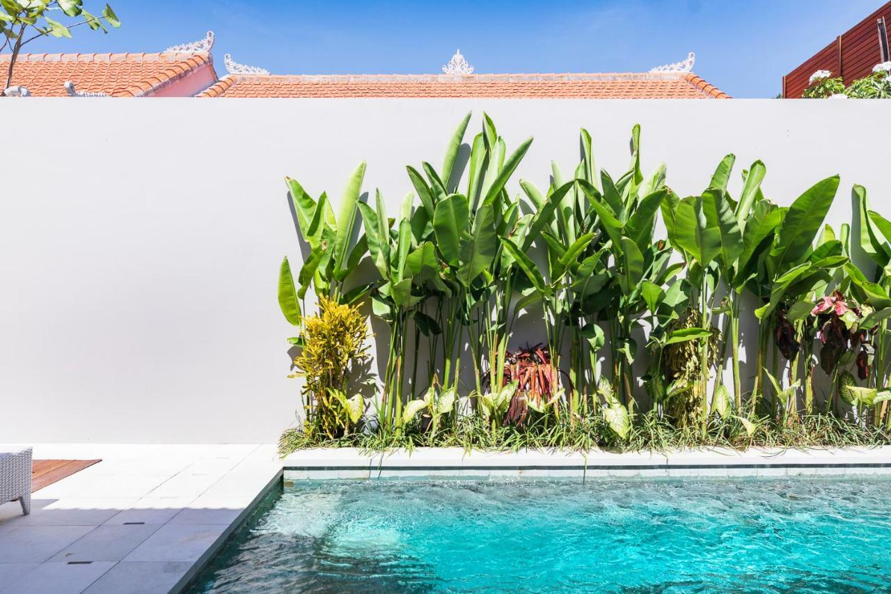 Villa Chikka Seminyak Exteriör bild